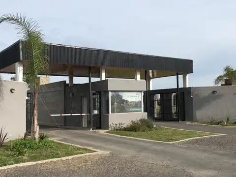 Terreno VENTA BARRIO FEDERICO 1 BERAZATEGUI GAS LUZ ASFALTO CLOACAS Escriturado SEGURIDAD