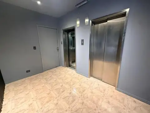 Montevideo e/ Lavalle y Uruguay