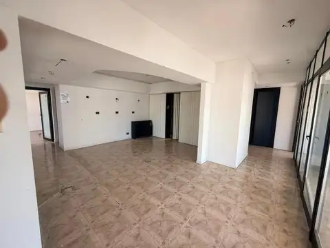 Oficina en venta - 8 Despachos 4 Baños - Balvanera