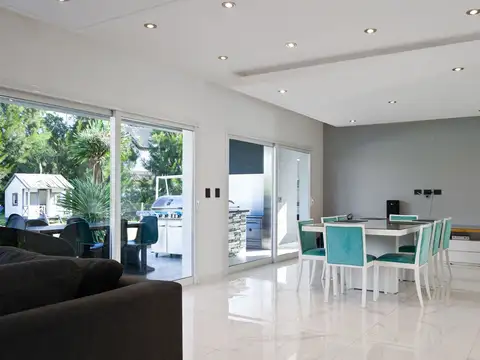 Casa en Venta en Countries y Barrios Cerrados en San Vicente, USD 389.000