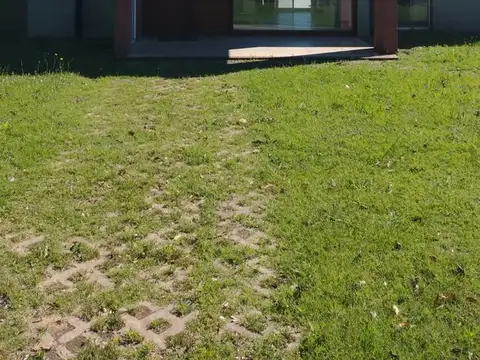 Casa en Venta en Lujan, USD 260.000