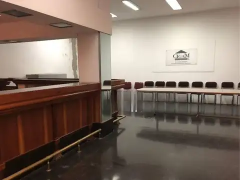 Oficina en Alquiler 66 años