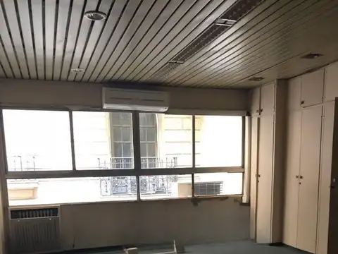 Oficina 159M2 luminosa frente ubicacion UF disponi