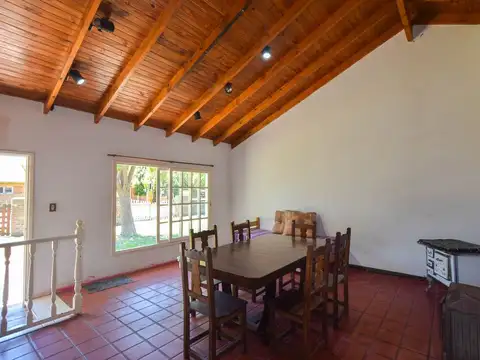 Casa en Venta con 1 cochera