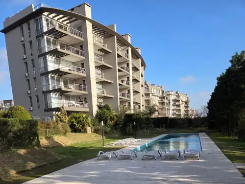 Departamento en Alquiler con 1 cocheras