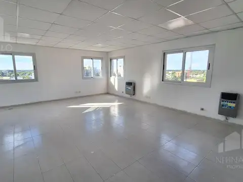 ALQUILER OFICINA ITUZAINGO NORTE CON COCHERA