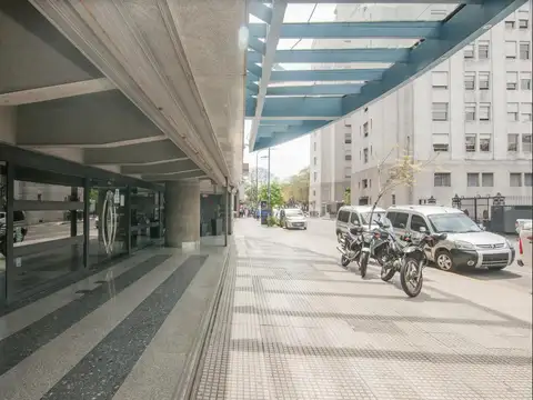 Oficina en emblemático edificio Word Trade Center EN ALQUILER