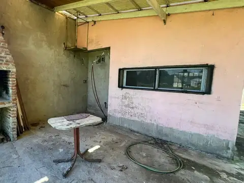 Juan Bautista Alberdi y 26