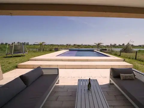 VENTA CASA 5 AMBIENTES BARRIO TIEMPOS DE CANNING