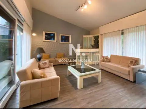 En venta casa de 4 dormitorios exelente ubicacion.