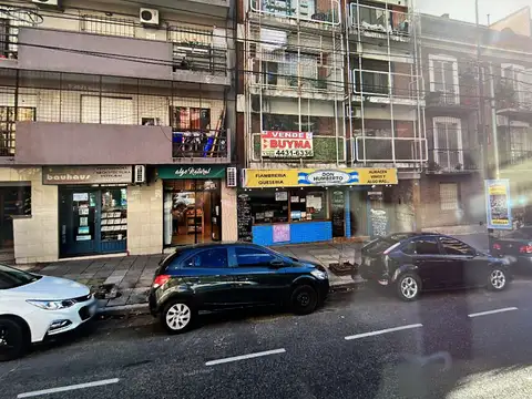 AVENIDA DIRECTORIO 900