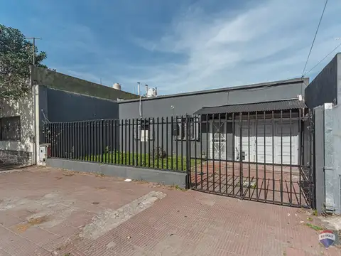 casa  venta  2 ambientes san justo