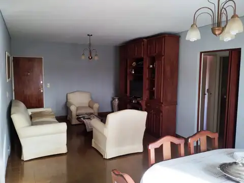 VENTA - amplio Departamento 3 ambientes - Centro - Monte Grande - Apto Credito