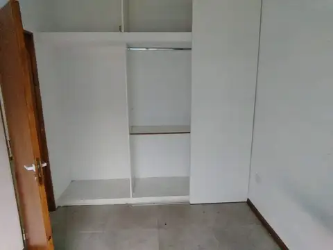 Departamento en Alquiler en Caseros, $ 400.000