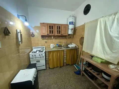 Casa en Venta con 5 cocheras