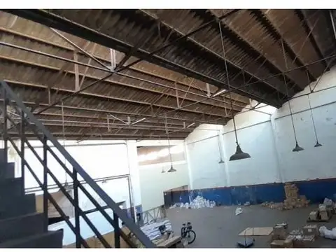 Galpon en Venta 50  mts Frente