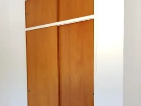 Departamento en Venta en Isidro Casanova, USD 70.000