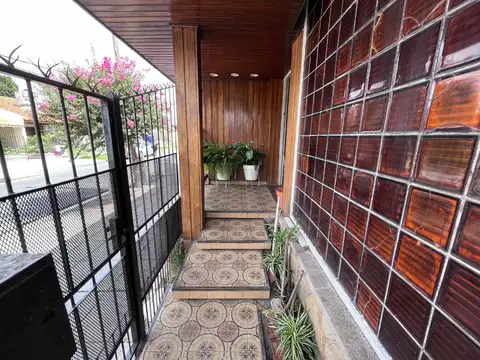 Depto Tipo Casa en Venta en Ramos Mejia, USD 179.000