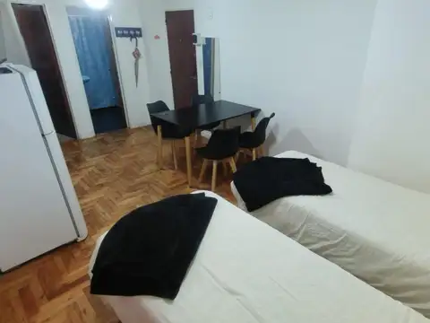 Venta departamento 1 ambiente amplio con patio
