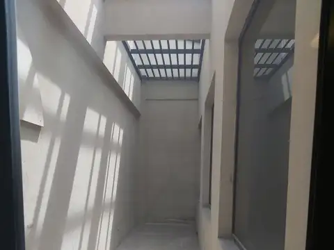 Venta Oficinas Comerciales 4 guardacoches  Wilde.