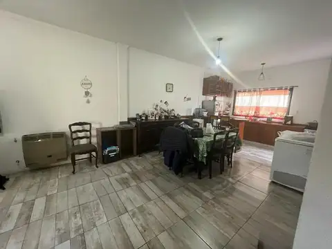 Depto Tipo Casa en Venta de 4 ambientes