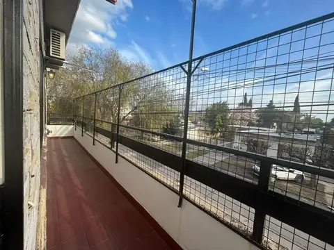 Depto Tipo Casa en Venta de 3 dormitorios