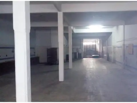 Galpon en Venta 8,66  mts Frente