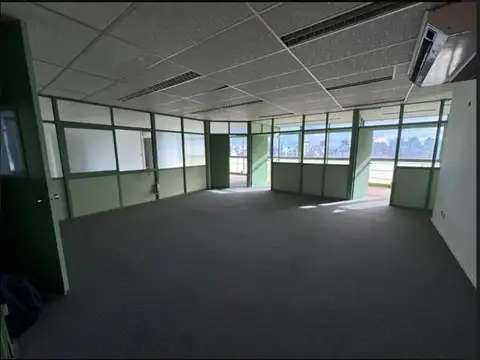 Microcentro - Oficina 9 ambientes en venta