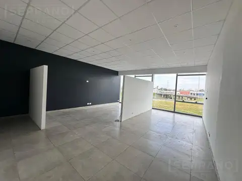 Oficina en Alquiler en Pilar, $ 900.000
