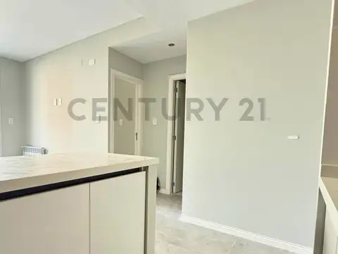 Bv. Pellegrini 2700, Piso 2