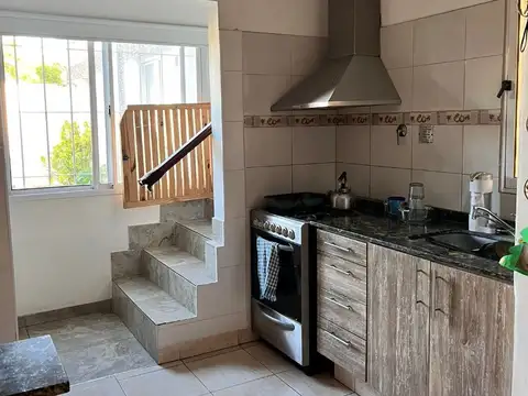 Casa 5 ambientes con 3 baños