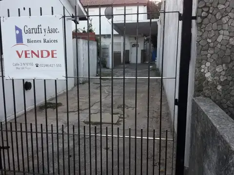 Calle 8 entre 40 y 41 1300