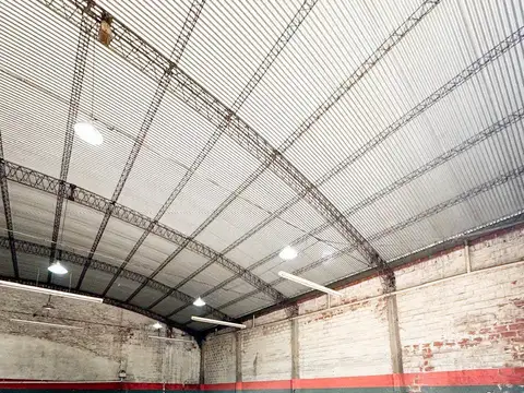 Galpón en alquiler de 400m2 ubicado en Pilar