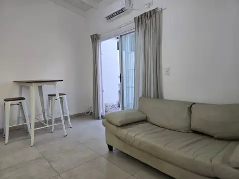 Alquiler temporal de departamento 2 Ambeintes en Parque Chacabuco, Capital Federal