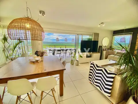 VENTA CASA CON VISTAS Y PILETA TERRAZAS ESTANZUELA