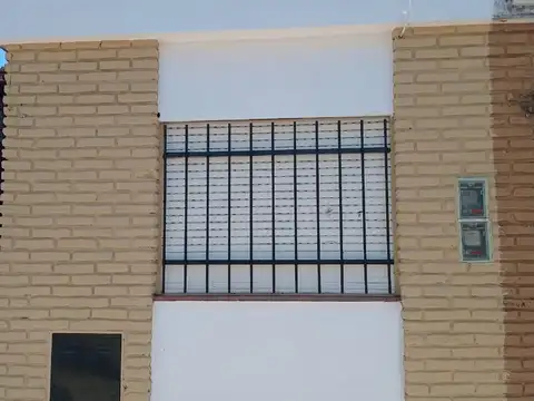 Depto Tipo Casa en Alquiler 45 años