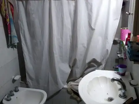 COMPLEJO DE LOCALES Y DEPARTAMENTOS"""Antes U$s270.000 , hoy u$s 250.000"