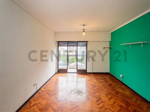 Rivadavia 2900, Piso 0