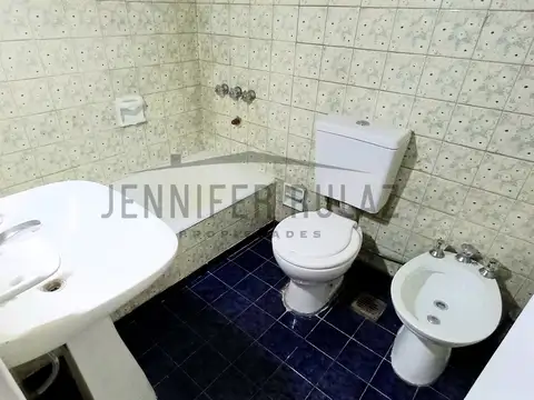 Departamento 3 AMBIENTES a metros de la estación de Castelar USO PROFESIONAL/COMERCIAL