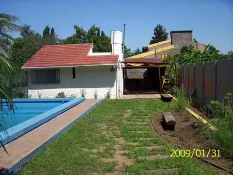 CASA EN VENTA - RIOBAMBA 426 - PUEBLO ESTHER