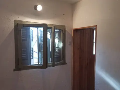 VENTA DOS CASAS 3 DORMITORIOS ESTEBAN DE LUCA 2754