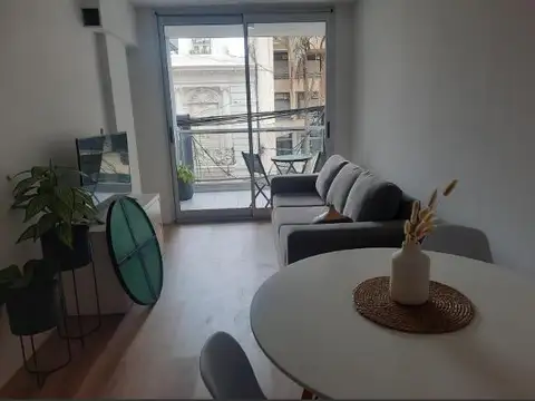 Oficina 2 ambientes con 1 baño