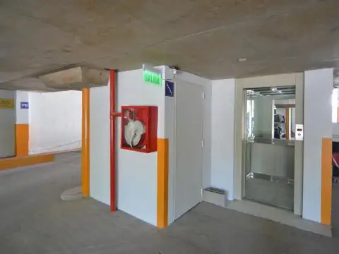 Oportunidad p/renta, Cochera en venta, 20 de Mayo 7, Quilmes!