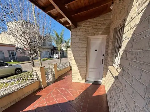 Casa en Venta en Moron, USD 145.000