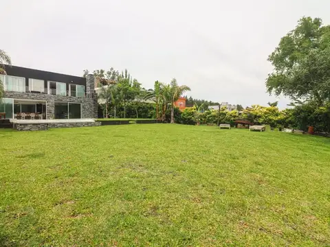 Casa en Venta al Este