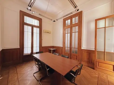 Oficina en Venta 60 años