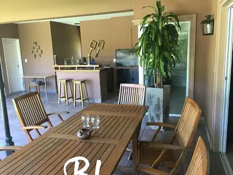 Casa en Alquiler Temporal en Ayres De Pilar, USD 6.000