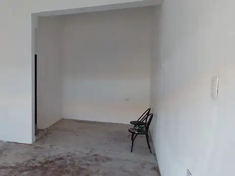 Local en Alquiler en Lanus Este, $ 500.000