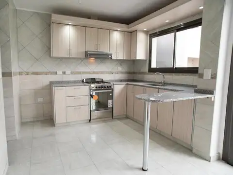 Depto Tipo Casa en Venta en Centro, USD 155.000