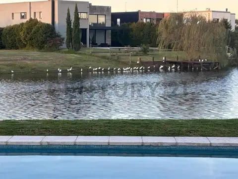 Barrio San Matias, Escobar 100, Piso 0